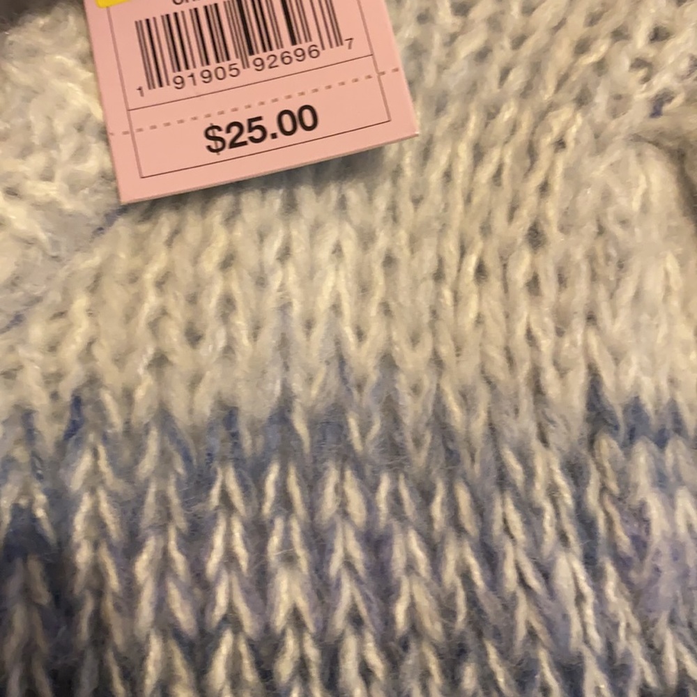 Sweater - Picture 3 of 4